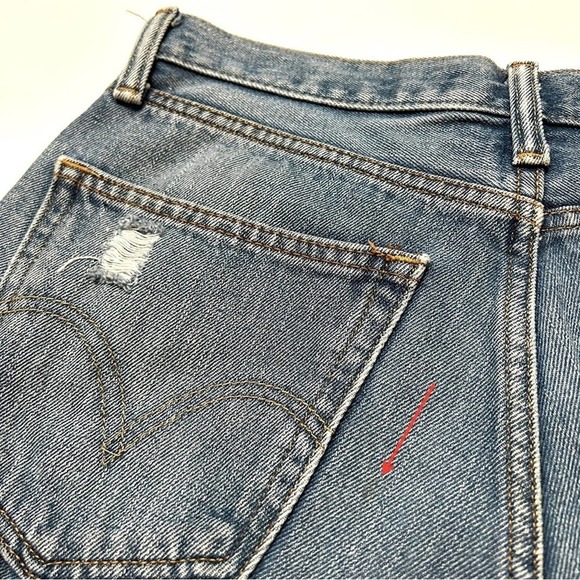 Levi’s Custom Distressed Cotton Cut Off Denim Jean Shorts, Size Medium - Picture 11 of 11